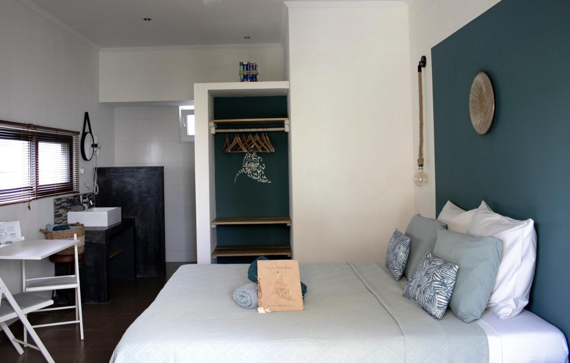 Casa Mantana Bonaire Bed & Breakfast คราเลนไดค์ ภายนอก รูปภาพ