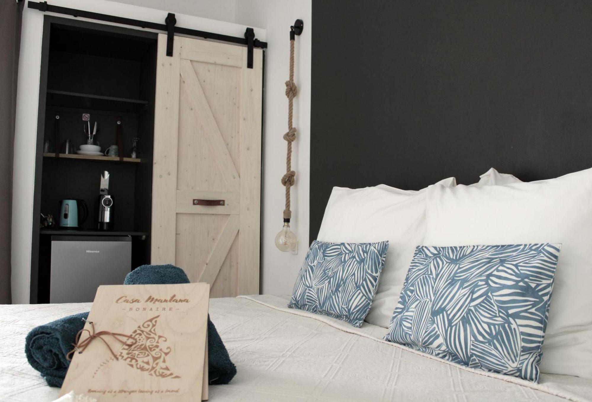 Casa Mantana Bonaire Bed & Breakfast คราเลนไดค์ ภายนอก รูปภาพ