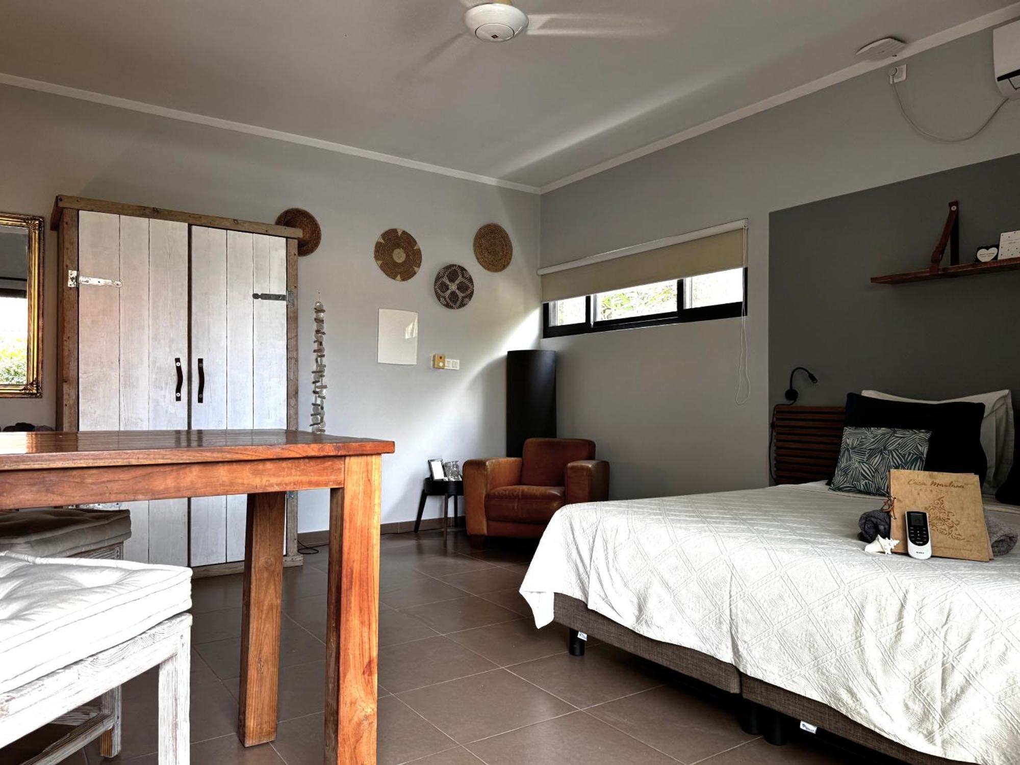 Casa Mantana Bonaire Bed & Breakfast คราเลนไดค์ ภายนอก รูปภาพ